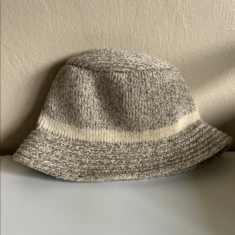 Lands' End Knit Bucket Hat in Gray and Cream
